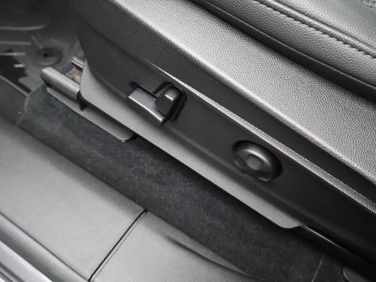 2.0 T AWD B-Tech 280 Pk | Panoramisch schuifdak | Elek. stoelen | Stoel en stuurverwarming | Adaptive Cruise Control | Dodehoekdetectie | Elek. achterklep