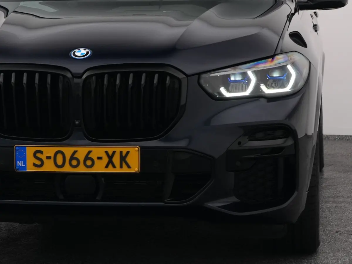 xDrive45e High Executive M-Sport | PANO | 360° | HUD | H&K | LUCHTVERING | STOELMASSAGE. | STOELVENT. | STOEL- EN STUURVERW. | TREKHAAK