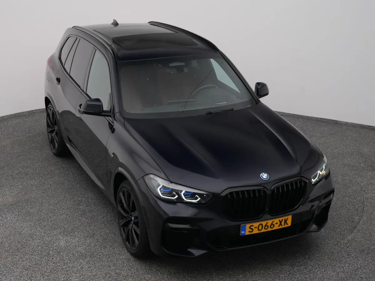 xDrive45e High Executive M-Sport | PANO | 360° | HUD | H&K | LUCHTVERING | STOELMASSAGE. | STOELVENT. | STOEL- EN STUURVERW. | TREKHAAK