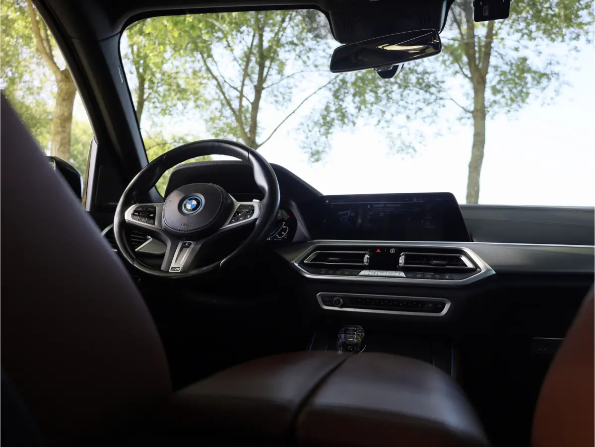 xDrive45e High Executive M-Sport | PANO | 360° | HUD | H&K | LUCHTVERING | STOELMASSAGE. | STOELVENT. | STOEL- EN STUURVERW. | TREKHAAK