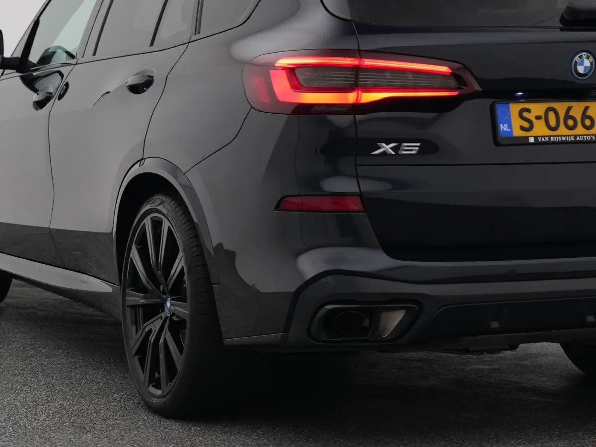 xDrive45e High Executive M-Sport | PANO | 360° | HUD | H&K | LUCHTVERING | STOELMASSAGE. | STOELVENT. | STOEL- EN STUURVERW. | TREKHAAK