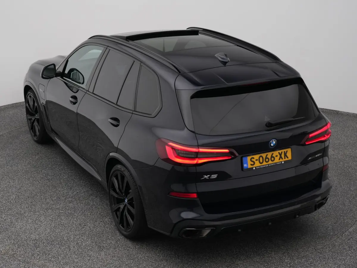 xDrive45e High Executive M-Sport | PANO | 360° | HUD | H&K | LUCHTVERING | STOELMASSAGE. | STOELVENT. | STOEL- EN STUURVERW. | TREKHAAK