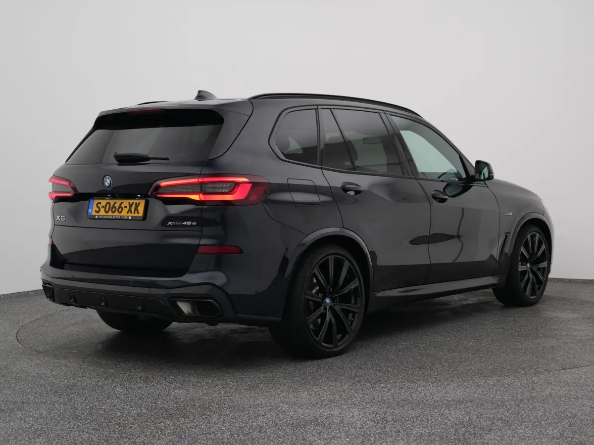 xDrive45e High Executive M-Sport | PANO | 360° | HUD | H&K | LUCHTVERING | STOELMASSAGE. | STOELVENT. | STOEL- EN STUURVERW. | TREKHAAK