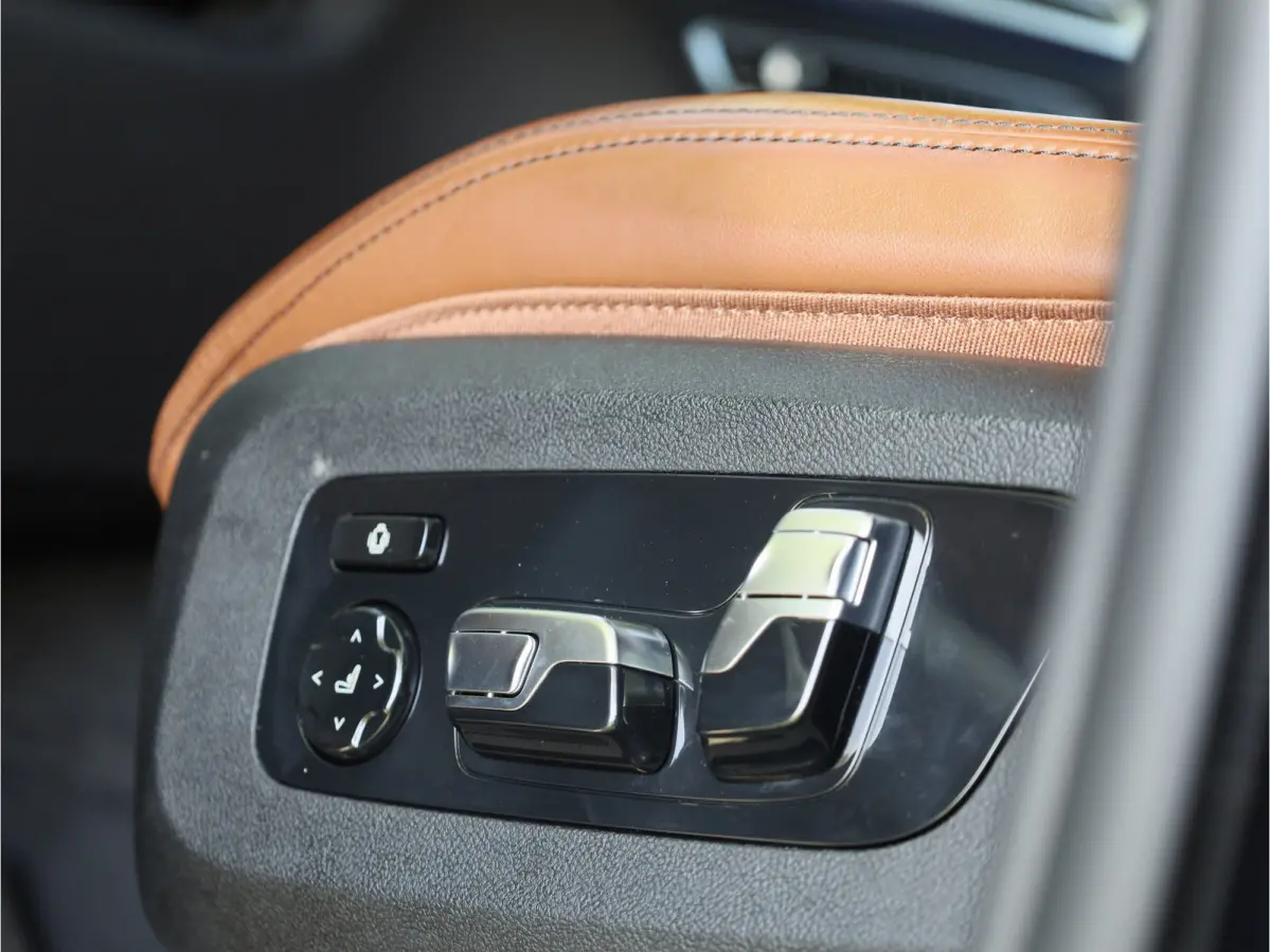 xDrive45e High Executive M-Sport | PANO | 360° | HUD | H&K | LUCHTVERING | STOELMASSAGE. | STOELVENT. | STOEL- EN STUURVERW. | TREKHAAK