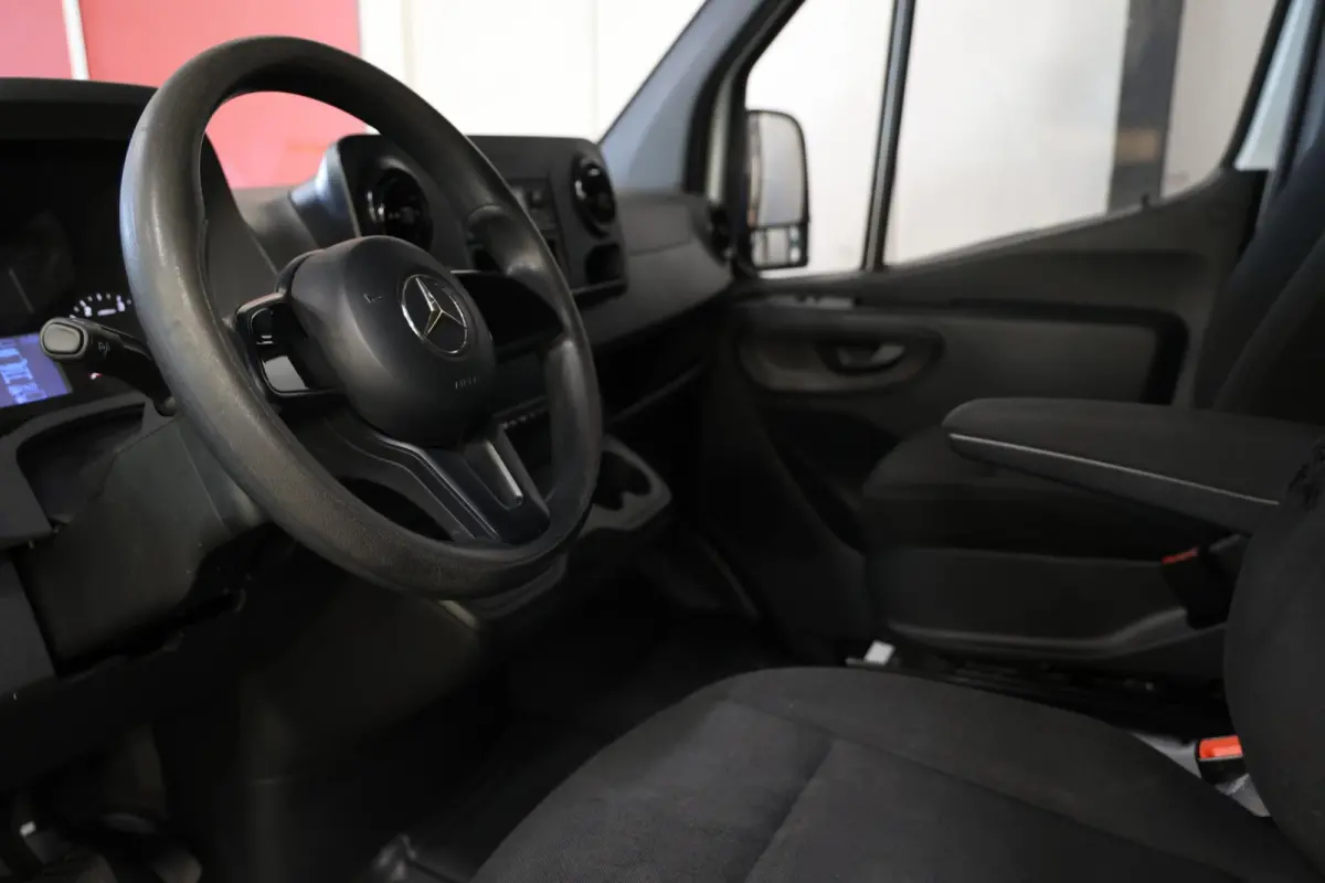 311 2.2 CDI L3H2 AUTOMAAT POST NL SCHAPPEN