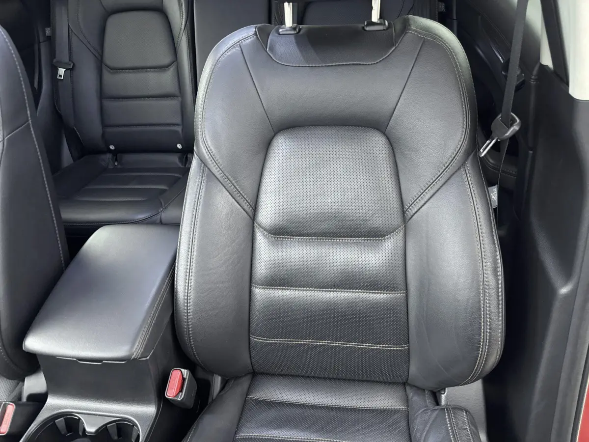 2.0 SkyActiv-G 165Pk Luxury | Memory Seats | Lederen Bekleding | Trekhaak |  360- Camera  | Stoel & Stuurverwarming | Stoelventilatie | Parkeersensoren | Elektrische Achterklep | Bose Premiu
