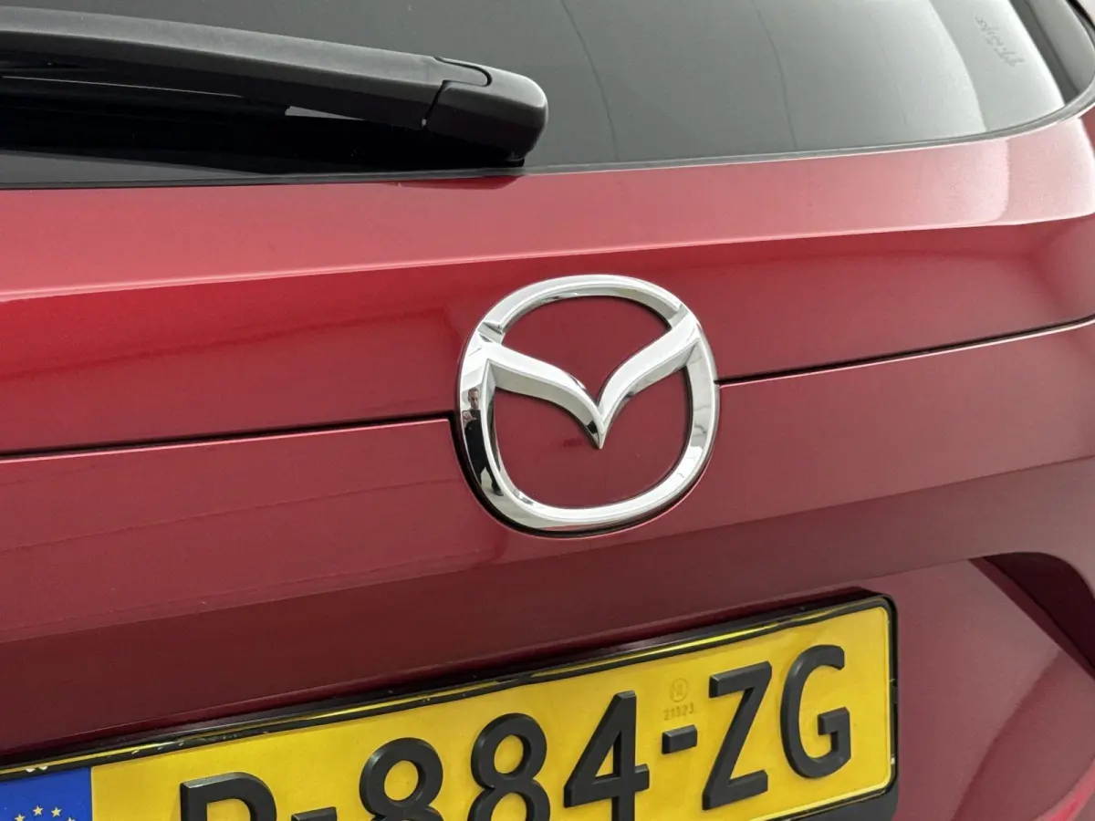 2.0 SkyActiv-G 165Pk Luxury | Memory Seats | Lederen Bekleding | Trekhaak |  360- Camera  | Stoel & Stuurverwarming | Stoelventilatie | Parkeersensoren | Elektrische Achterklep | Bose Premiu