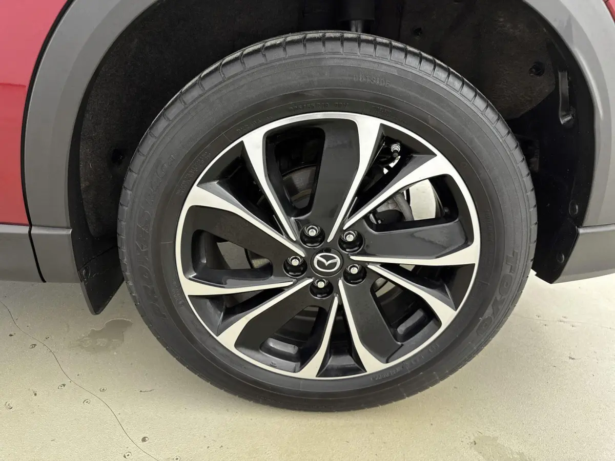 2.0 SkyActiv-G 165Pk Luxury | Memory Seats | Lederen Bekleding | Trekhaak |  360- Camera  | Stoel & Stuurverwarming | Stoelventilatie | Parkeersensoren | Elektrische Achterklep | Bose Premiu