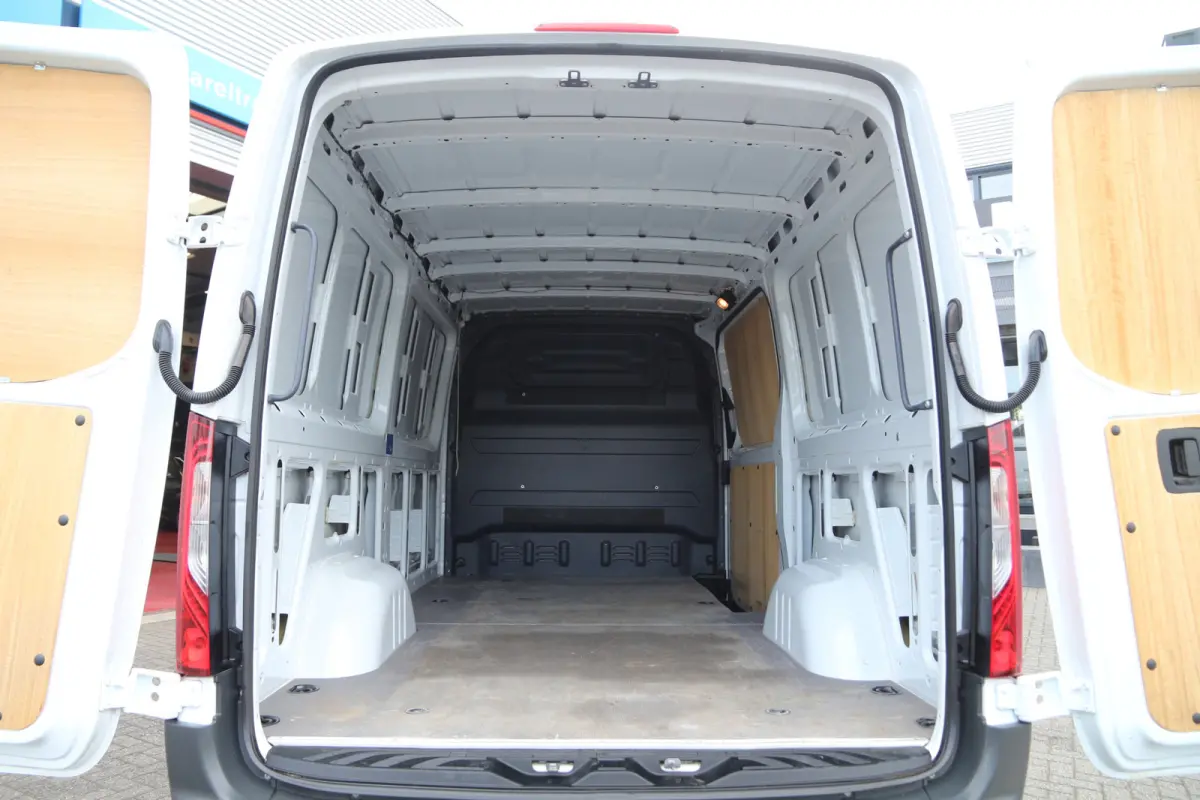 319 3.0 CDI V6 | Aut. | 4x4 / ZG3 | L2H1 | Clima..
