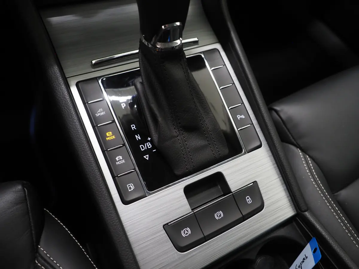 1.4 TSI iV 218PK | Leder | Trekhaak | Memory | Virtual | Camera | Adaptive Cruise | Carplay