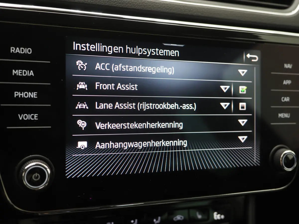 1.4 TSI iV 218PK | Leder | Trekhaak | Memory | Virtual | Camera | Adaptive Cruise | Carplay
