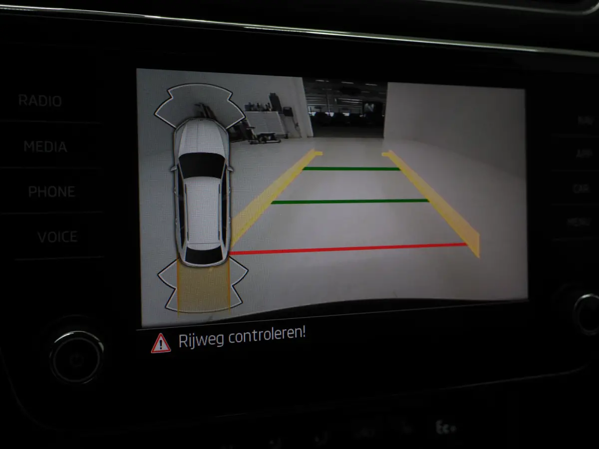 1.4 TSI iV 218PK | Leder | Trekhaak | Memory | Virtual | Camera | Adaptive Cruise | Carplay