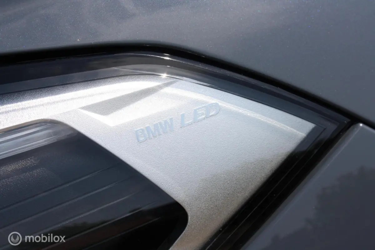 xDrive25e High Exe, trekhaak, head up, pano
