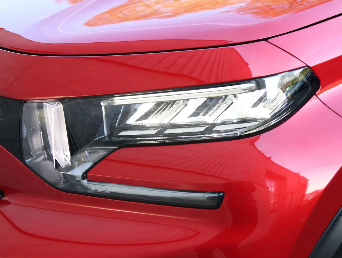 1.2 100pk Plus | Navigatie | Camera | Climate control | Apple en Android | Lichtmetalen velgen