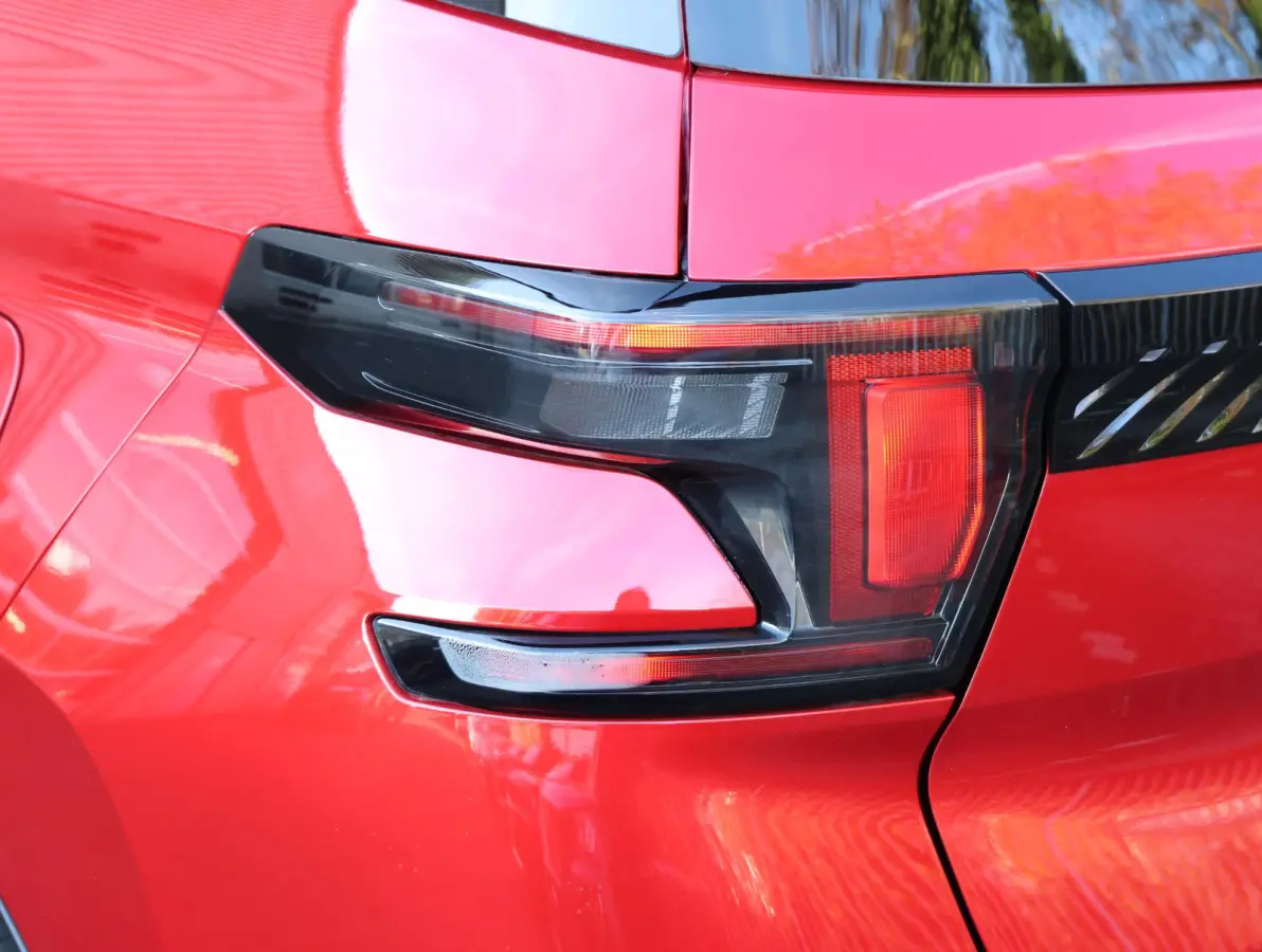 1.2 100pk Plus | Navigatie | Camera | Climate control | Apple en Android | Lichtmetalen velgen