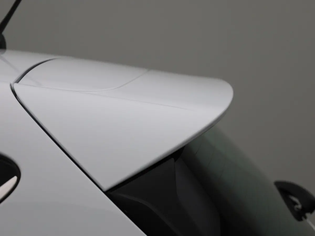 1.0 EcoBoost Hybrid Titanium | Cruise Control | Airco | Parkeersensoren | Apple Carplay/Android Auto |