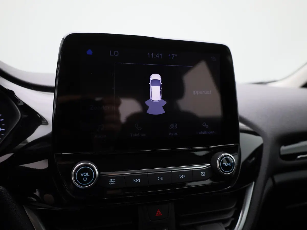 1.0 EcoBoost Hybrid Titanium | Cruise Control | Airco | Parkeersensoren | Apple Carplay/Android Auto |