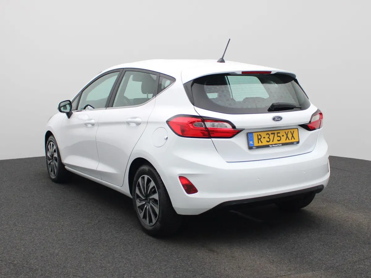 1.0 EcoBoost Hybrid Titanium | Cruise Control | Airco | Parkeersensoren | Apple Carplay/Android Auto |