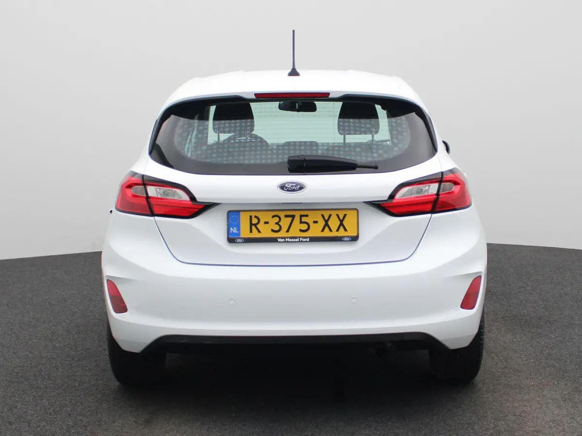 1.0 EcoBoost Hybrid Titanium | Cruise Control | Airco | Parkeersensoren | Apple Carplay/Android Auto |