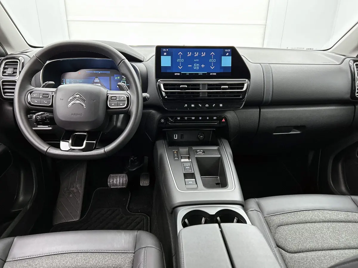 1.6 Plug-in Hybrid Plus 225pk Automaat | Navigatie | Climate Control | Adaptieve Cruise Control | 18"LMV | Dodehoekdetectie | Keyless Entry/Start | LED | Apple Carplay/Android Auto |