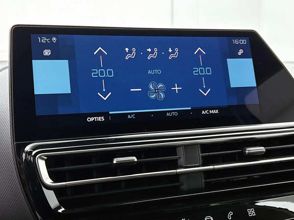 1.6 Plug-in Hybrid Plus 225pk Automaat | Navigatie | Climate Control | Adaptieve Cruise Control | 18"LMV | Dodehoekdetectie | Keyless Entry/Start | LED | Apple Carplay/Android Auto |