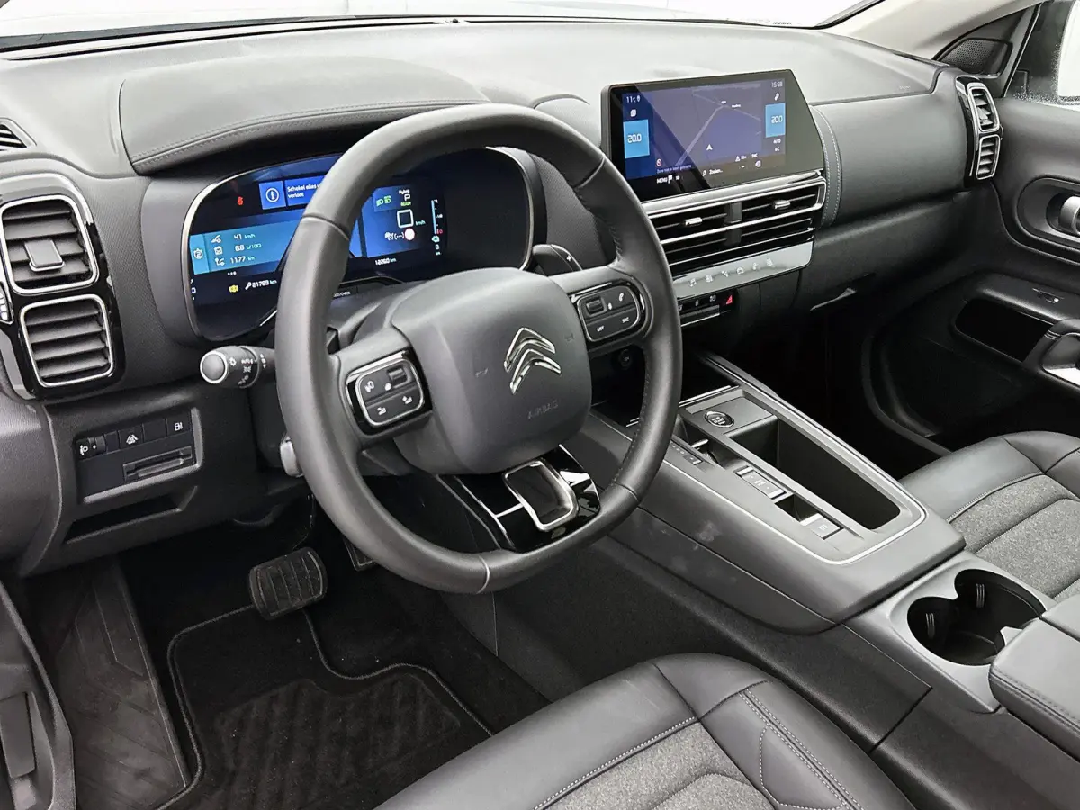 1.6 Plug-in Hybrid Plus 225pk Automaat | Navigatie | Climate Control | Adaptieve Cruise Control | 18"LMV | Dodehoekdetectie | Keyless Entry/Start | LED | Apple Carplay/Android Auto |