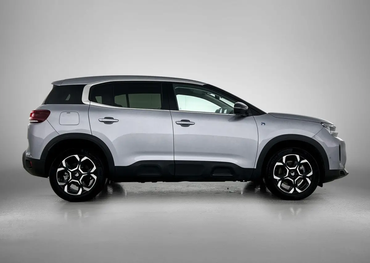 1.6 Plug-in Hybrid Plus 225pk Automaat | Navigatie | Climate Control | Adaptieve Cruise Control | 18"LMV | Dodehoekdetectie | Keyless Entry/Start | LED | Apple Carplay/Android Auto |
