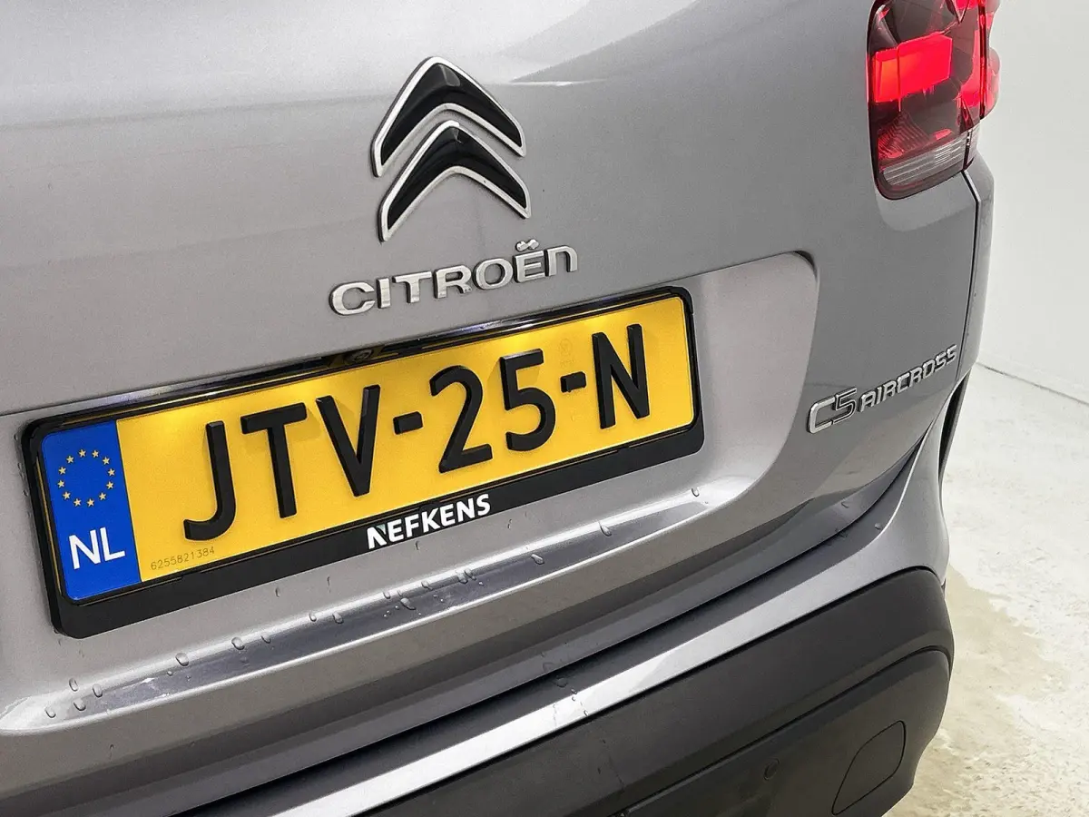 1.6 Plug-in Hybrid Plus 225pk Automaat | Navigatie | Climate Control | Adaptieve Cruise Control | 18"LMV | Dodehoekdetectie | Keyless Entry/Start | LED | Apple Carplay/Android Auto |