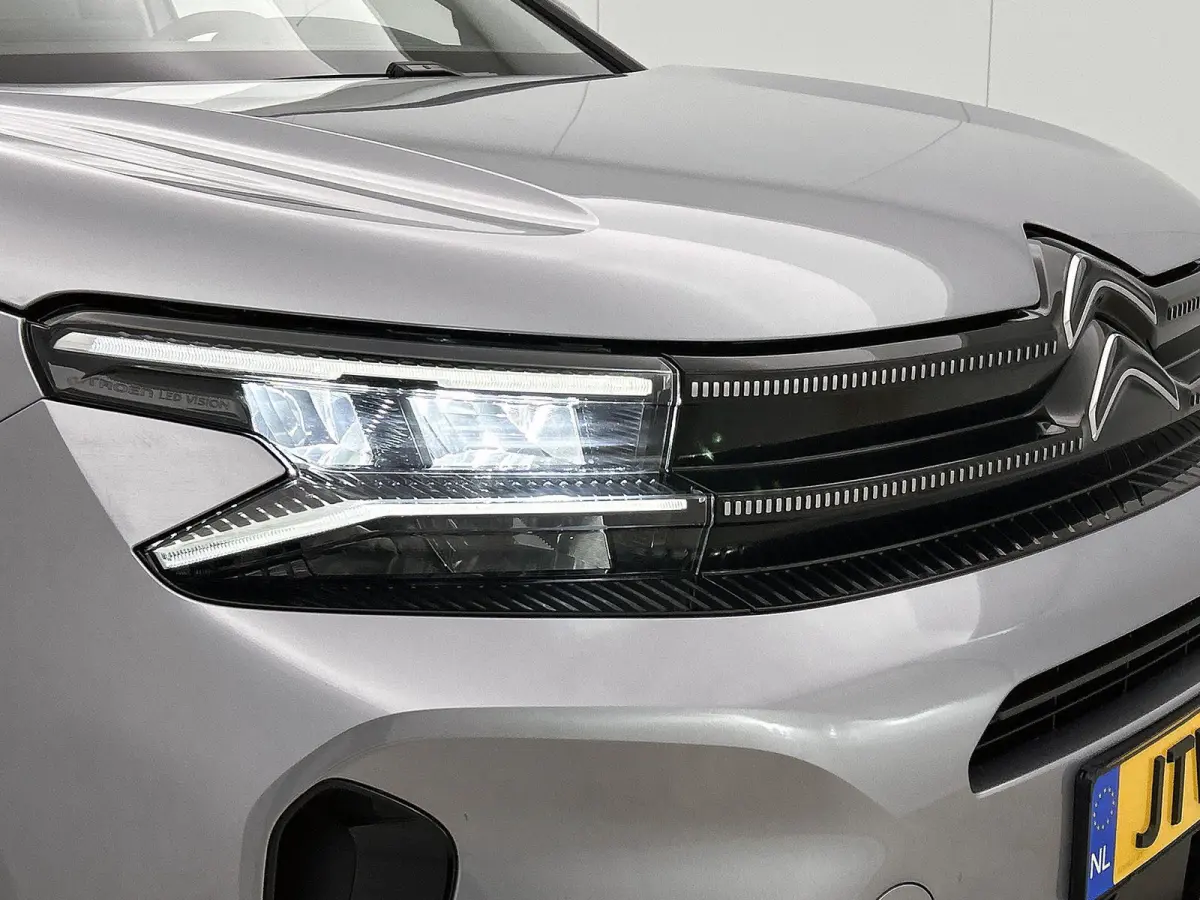 1.6 Plug-in Hybrid Plus 225pk Automaat | Navigatie | Climate Control | Adaptieve Cruise Control | 18"LMV | Dodehoekdetectie | Keyless Entry/Start | LED | Apple Carplay/Android Auto |