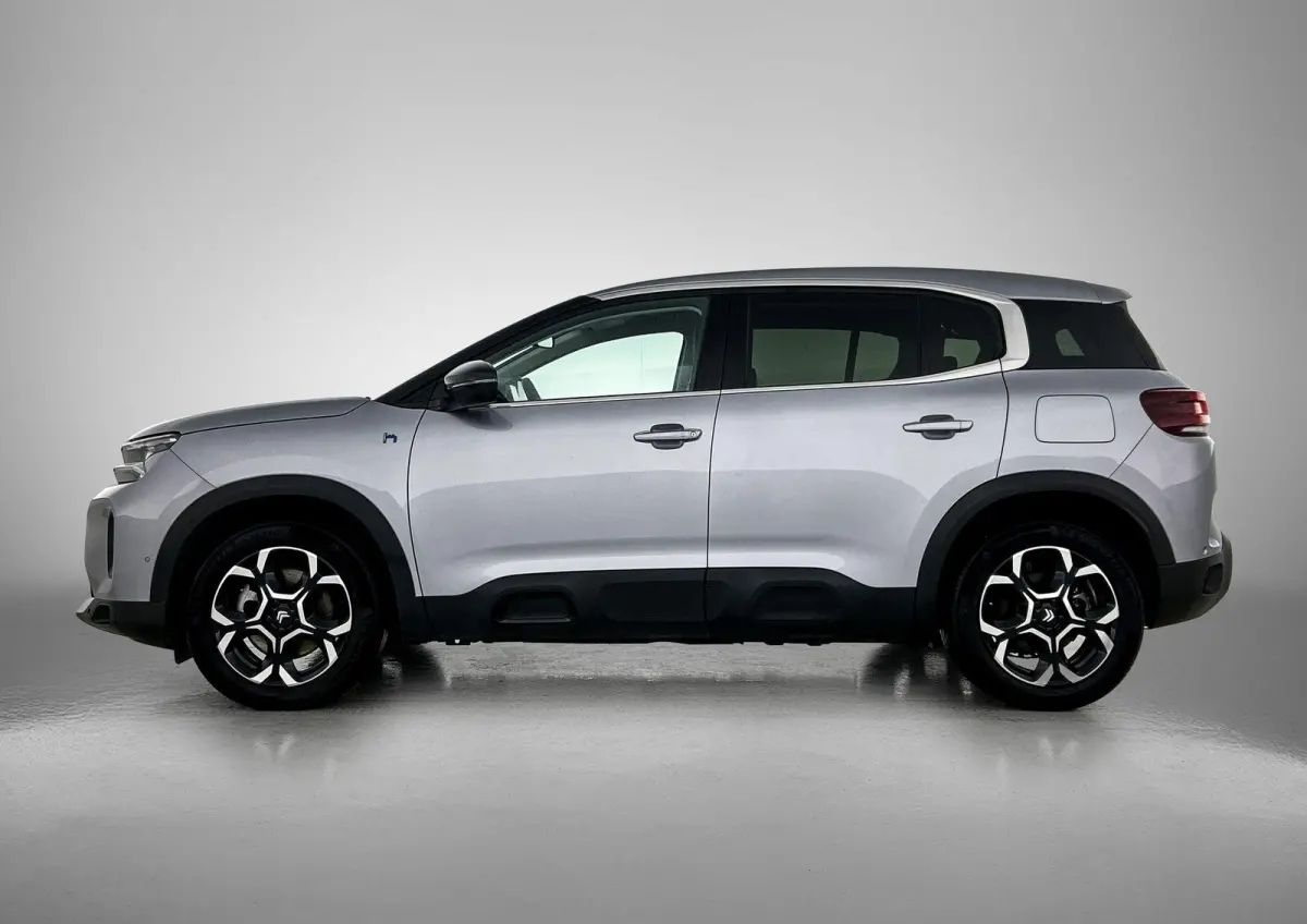 1.6 Plug-in Hybrid Plus 225pk Automaat | Navigatie | Climate Control | Adaptieve Cruise Control | 18"LMV | Dodehoekdetectie | Keyless Entry/Start | LED | Apple Carplay/Android Auto |