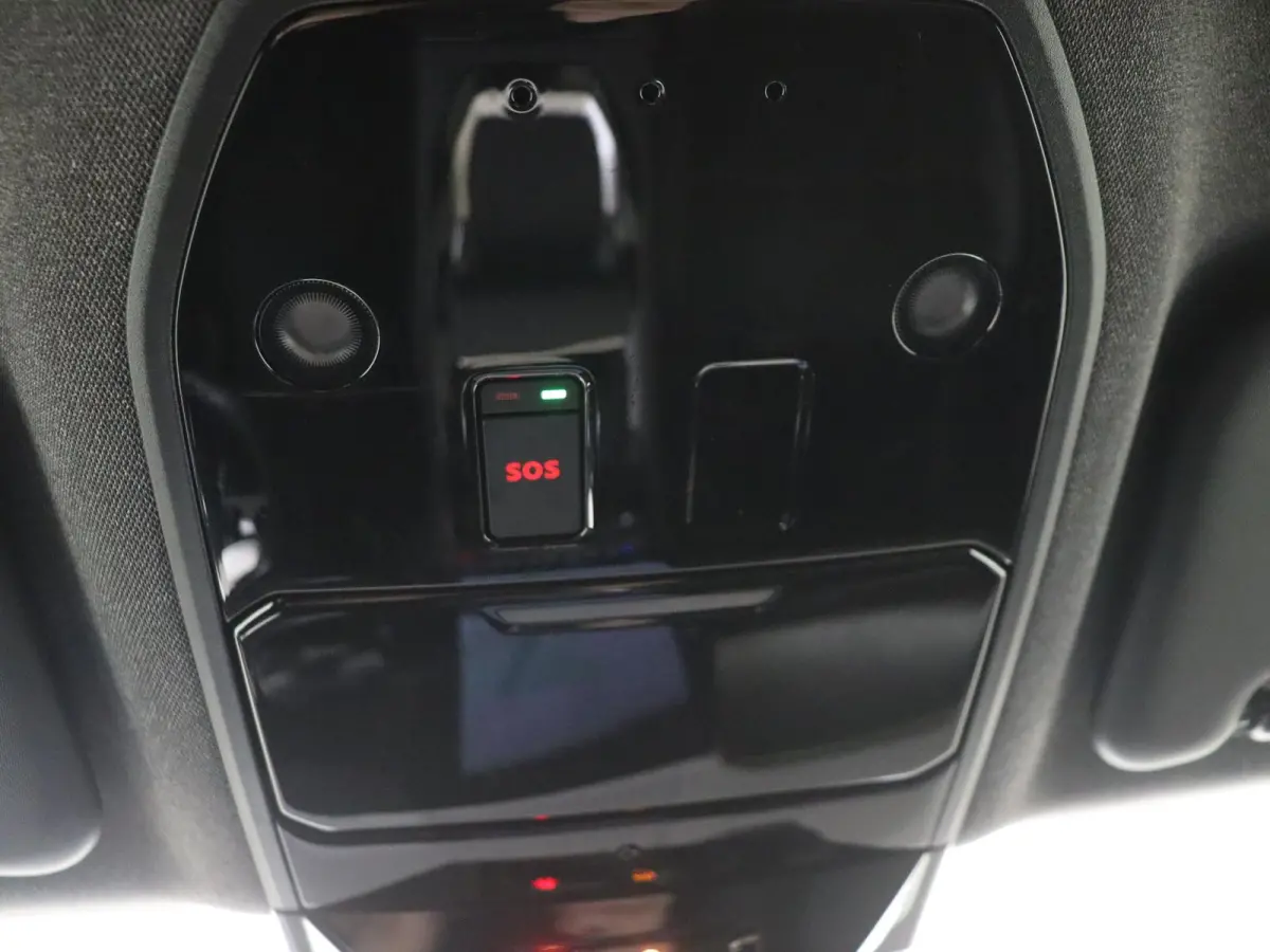 1.2 E-Tech Full Hybrid Techno 200PK | Navigatie | Draadloze Apple & Android Carplay | Parkeersensoren & Camera | Elektrische Achterklep | Ambiance Verlichting | Multi-sense |