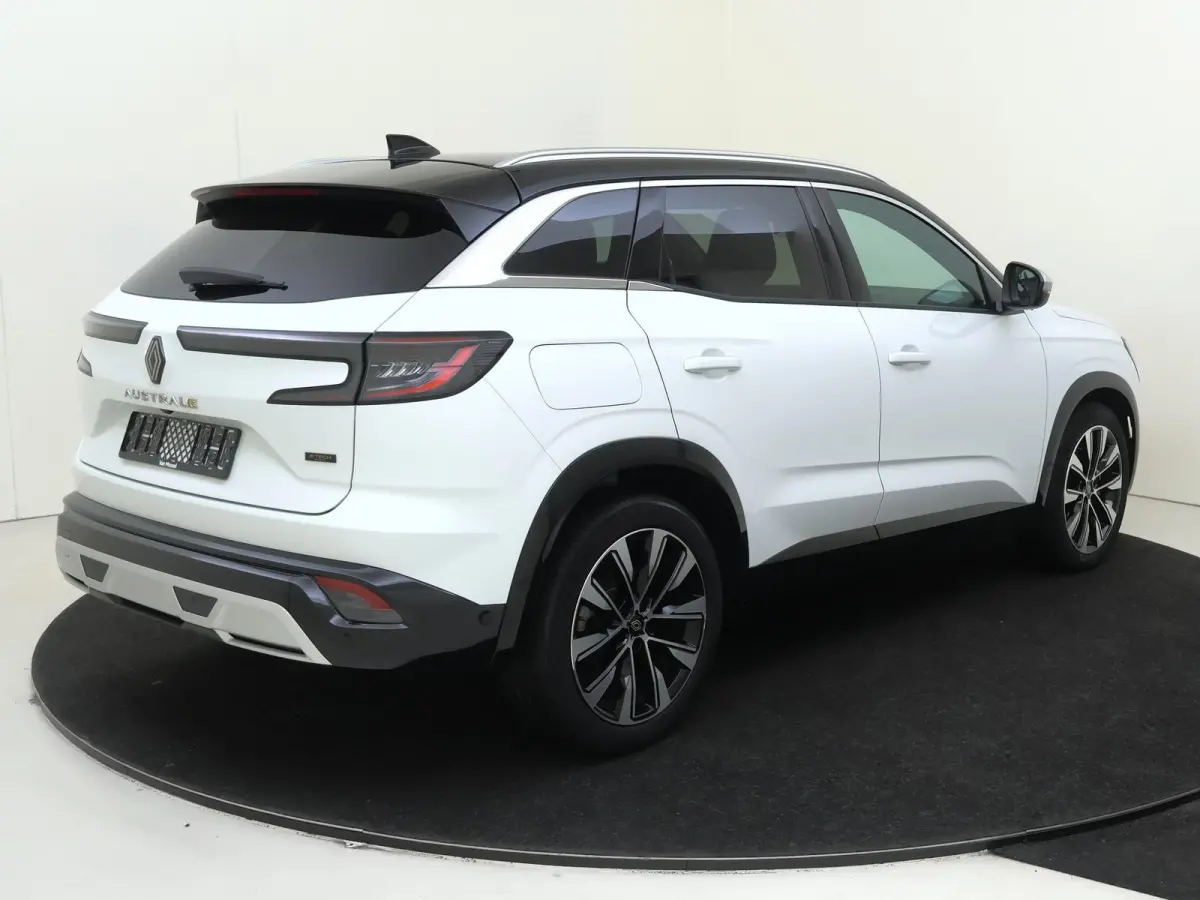 1.2 E-Tech Full Hybrid Techno 200PK | Navigatie | Draadloze Apple & Android Carplay | Parkeersensoren & Camera | Elektrische Achterklep | Ambiance Verlichting | Multi-sense |