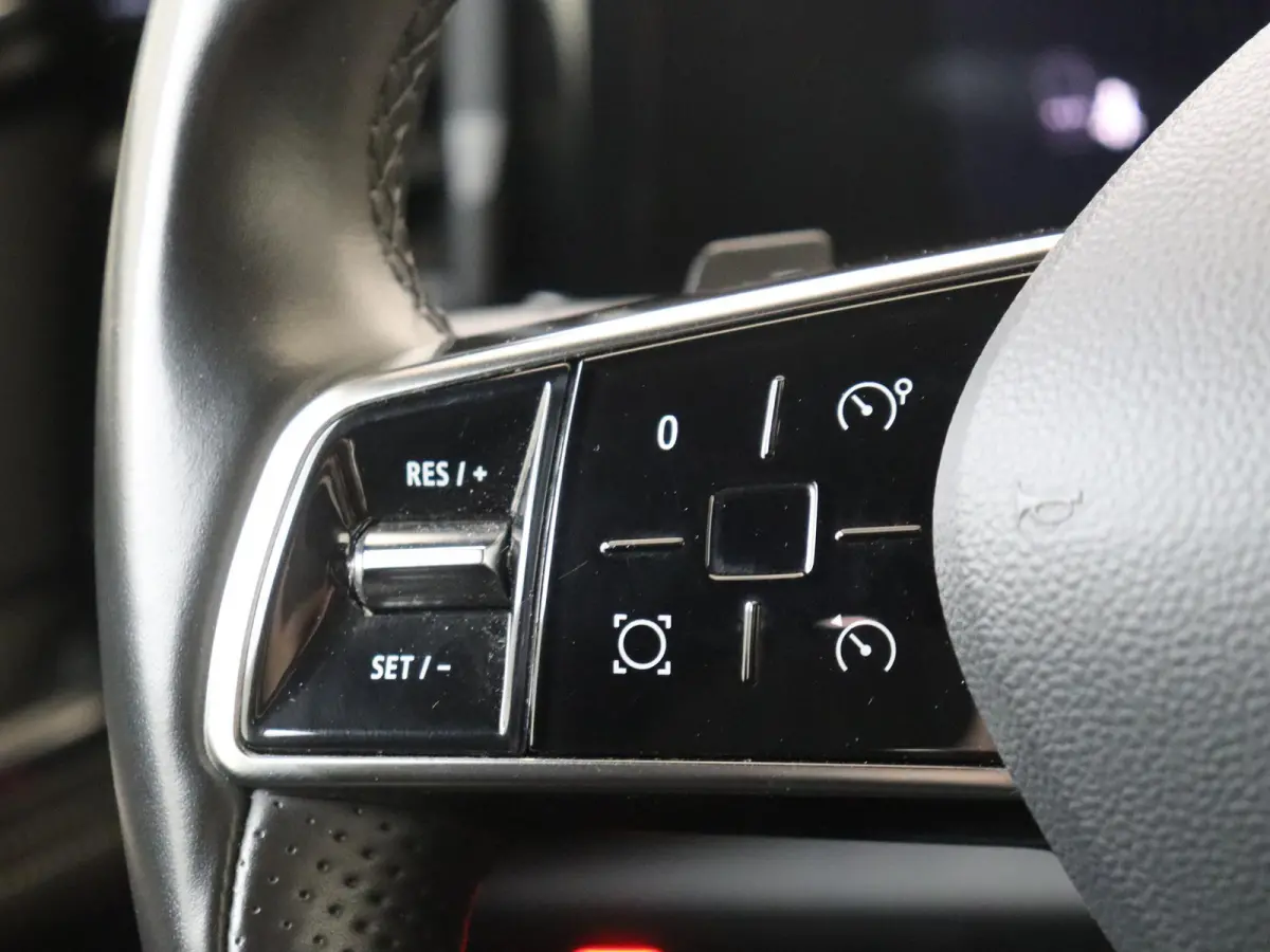 1.2 E-Tech Full Hybrid Techno 200PK | Navigatie | Draadloze Apple & Android Carplay | Parkeersensoren & Camera | Elektrische Achterklep | Ambiance Verlichting | Multi-sense |