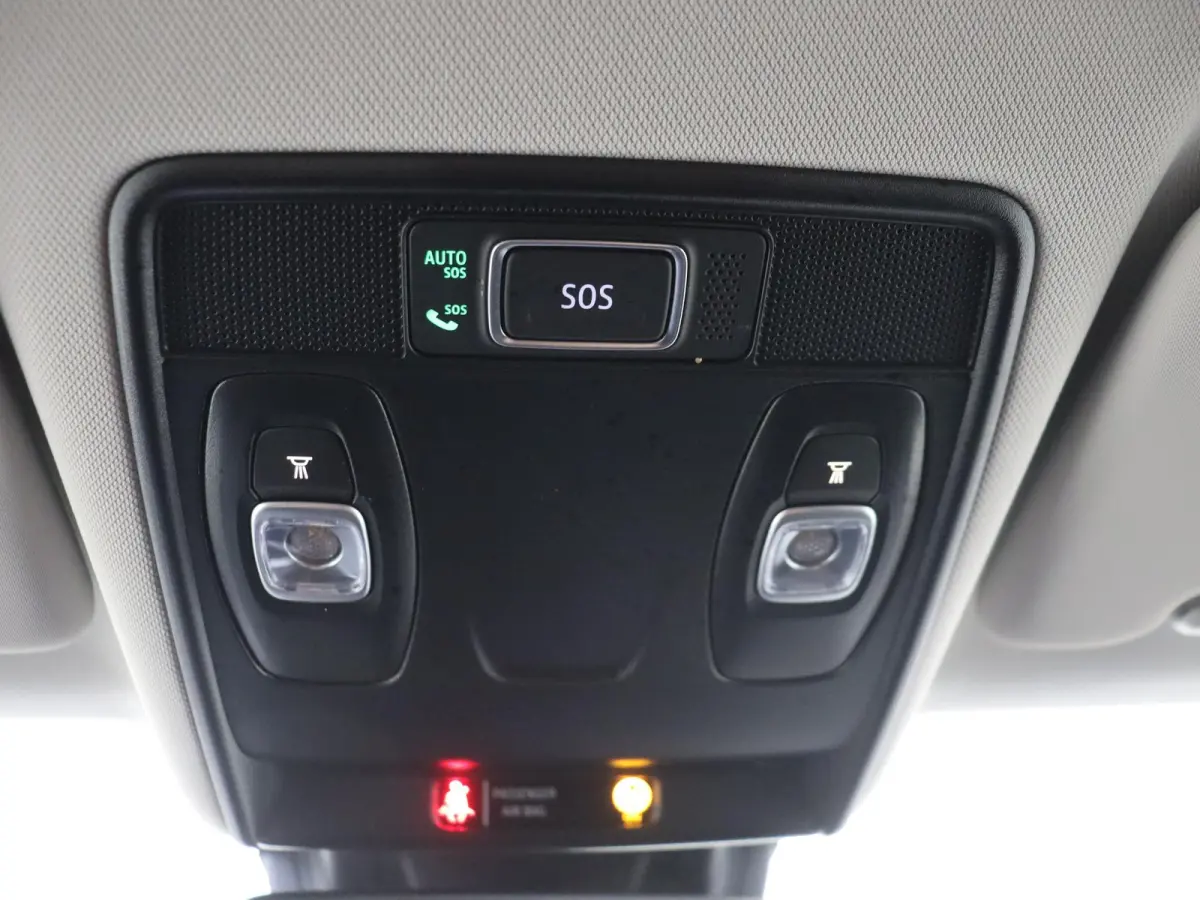 1.6 E-Tech Full Hybrid Techno 145PK | Automaat | Navigatie | Parkeersensoren & Camera | 17'' Velgen | Climate Control | Privacy Glass | Keyless Entry | Apple CarPlay & Android Auto