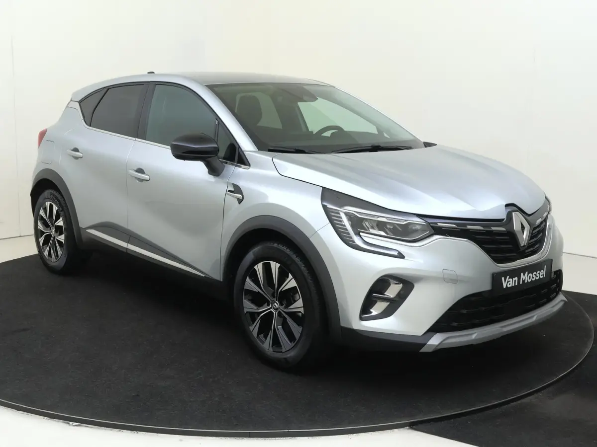 1.6 E-Tech Full Hybrid Techno 145PK | Automaat | Navigatie | Parkeersensoren & Camera | 17'' Velgen | Climate Control | Privacy Glass | Keyless Entry | Apple CarPlay & Android Auto