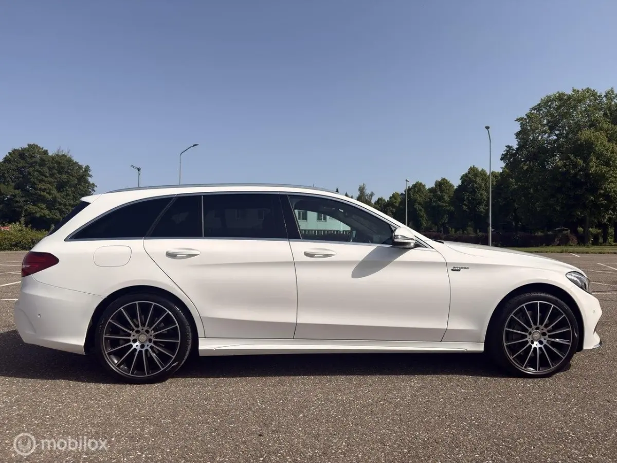Estate/AMG-Line/Burmester 400 4MATIC Prestige