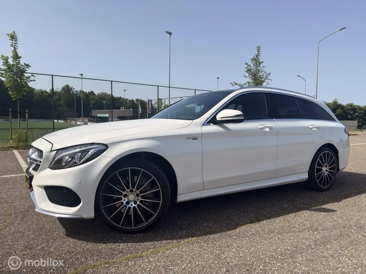 Estate/AMG-Line/Burmester 400 4MATIC Prestige