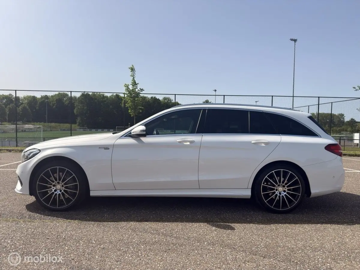 Estate/AMG-Line/Burmester 400 4MATIC Prestige