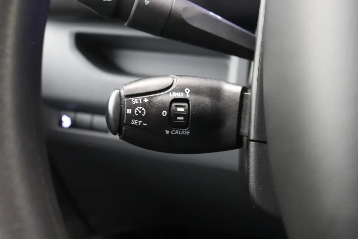 1.5 BlueHDI L2 EURO 6 - Airco - Cruise - PDC - € 13.950,- Excl.