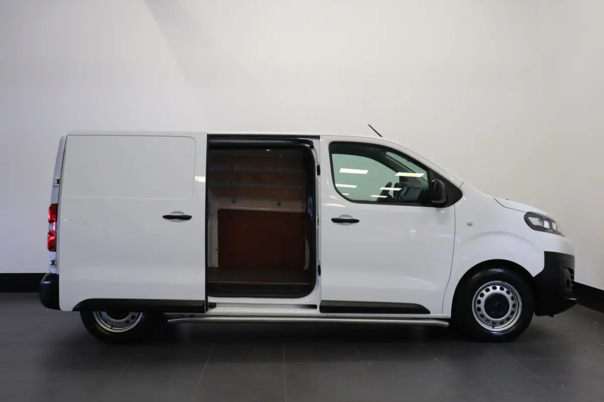1.5 BlueHDI L2 EURO 6 - Airco - Cruise - PDC - € 13.950,- Excl.
