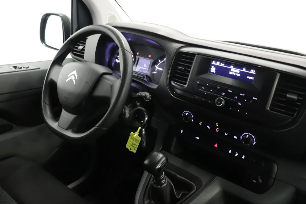 1.5 BlueHDI L2 EURO 6 - Airco - Cruise - PDC - € 13.950,- Excl.