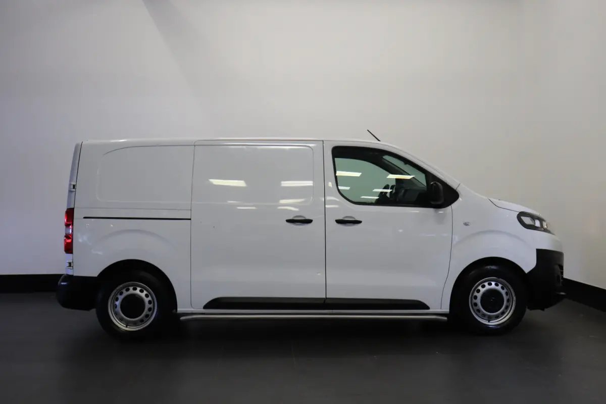 1.5 BlueHDI L2 EURO 6 - Airco - Cruise - PDC - € 13.950,- Excl.