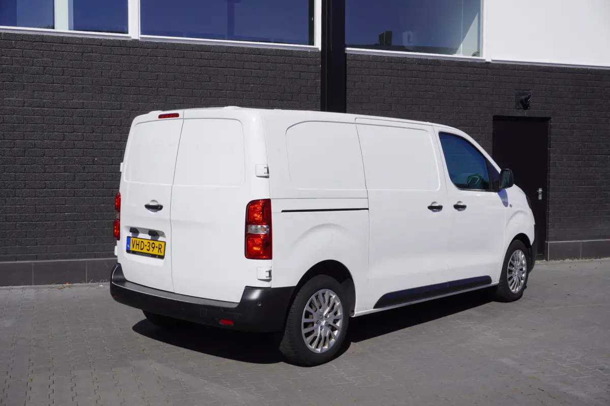 1.5 CDTI L2 - EURO 6 - Airco - Cruise - PDC - €12.900,- Excl.