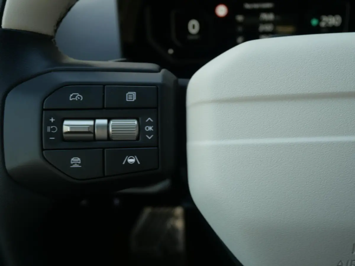 GT-Line Business Edition 81.4 kWh | direct beschikbaar | BTW-auto| 17% bijtelling |