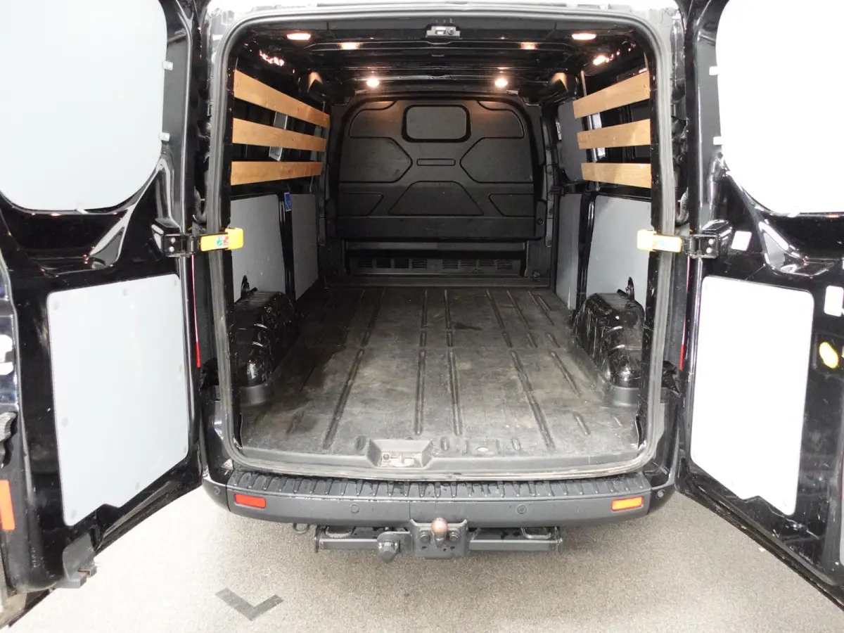 300 2.0 TDCI L2H1 Trend Automaat Airco Navigatie Cruisecontrol Camera Parkeersensoren