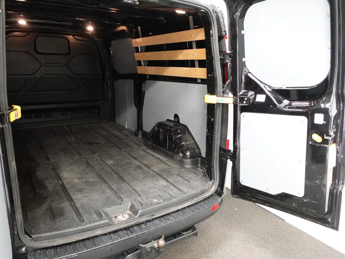 300 2.0 TDCI L2H1 Trend Automaat Airco Navigatie Cruisecontrol Camera Parkeersensoren