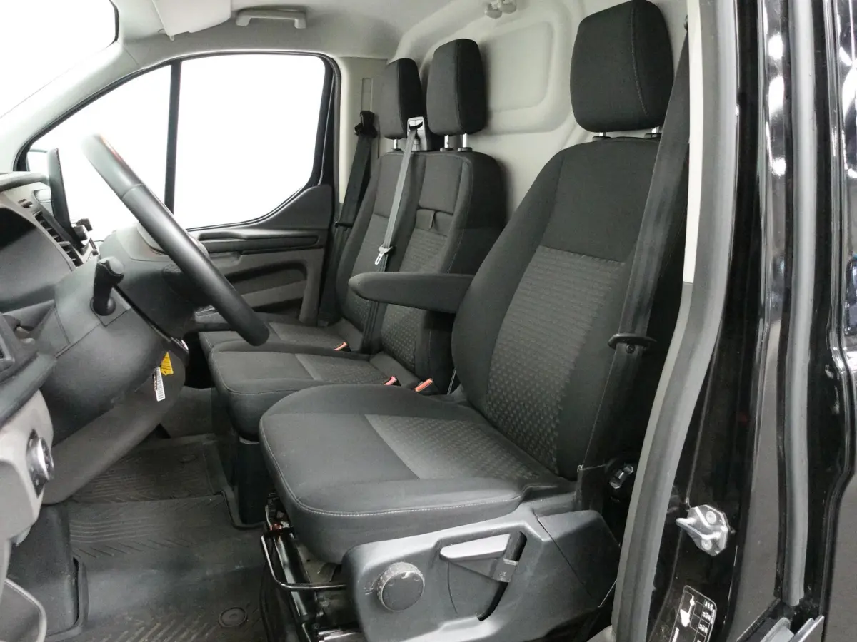 300 2.0 TDCI L2H1 Trend Automaat Airco Navigatie Cruisecontrol Camera Parkeersensoren