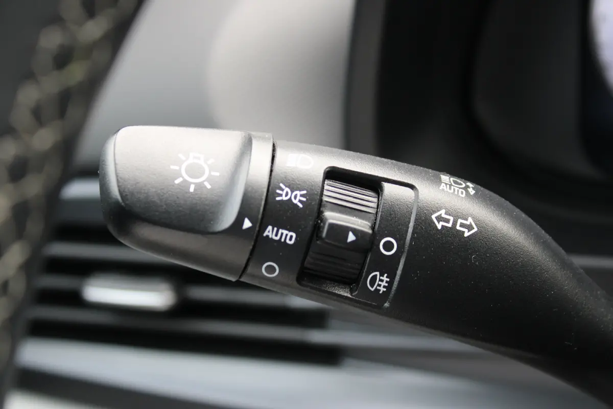 1.0 T-GDI Comfort Smart Automaat | Achteruitrijcamera | DAB ontvanger | Lichtmetalen velgen 16"