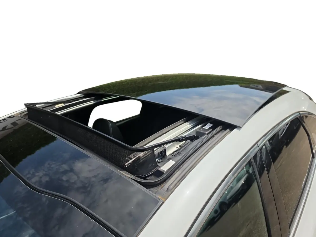 120PK T-GDi GT-Line | Schuif/kanteldak | Stoel-en stuurwielverwarming | Elektrische achterklep | Camera | Apple CarPlay/Android Auto | Full LED | All season banden