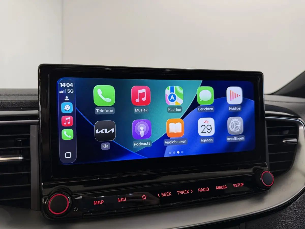 120PK T-GDi GT-Line | Schuif/kanteldak | Stoel-en stuurwielverwarming | Elektrische achterklep | Camera | Apple CarPlay/Android Auto | Full LED | All season banden